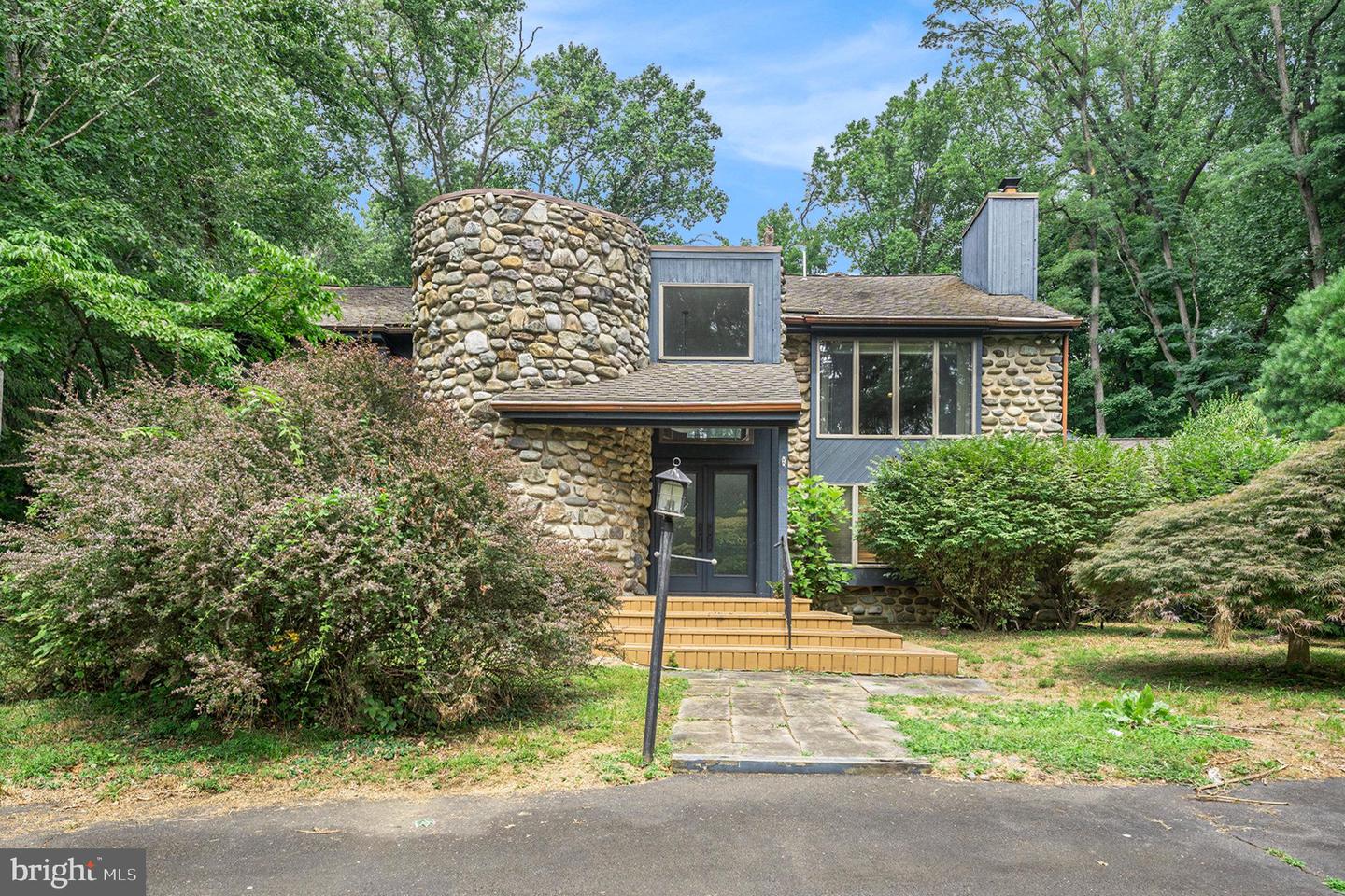 1632 Paper Mill Road, Jenkintown