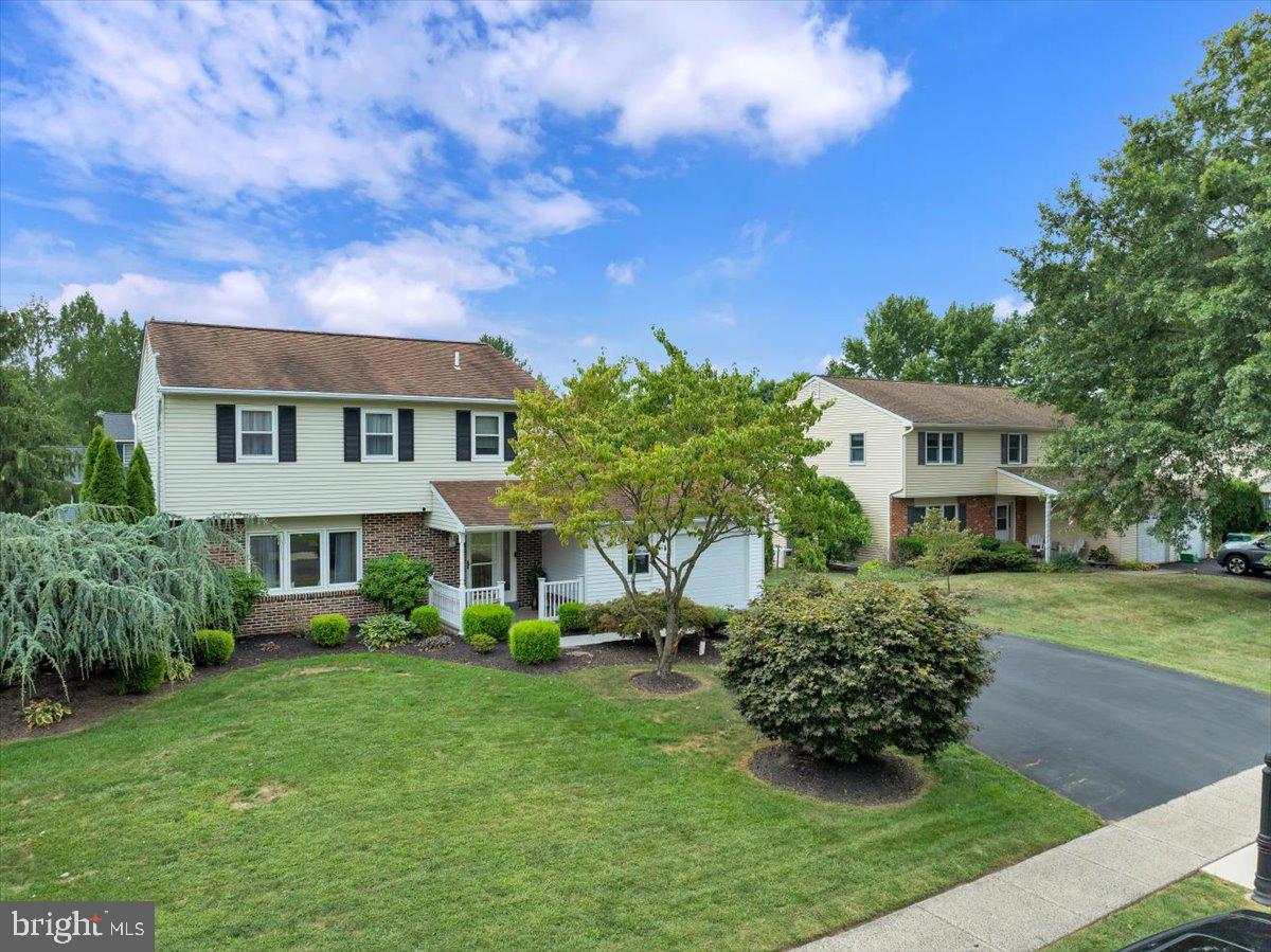 3257 Roxbury Road, Hatfield