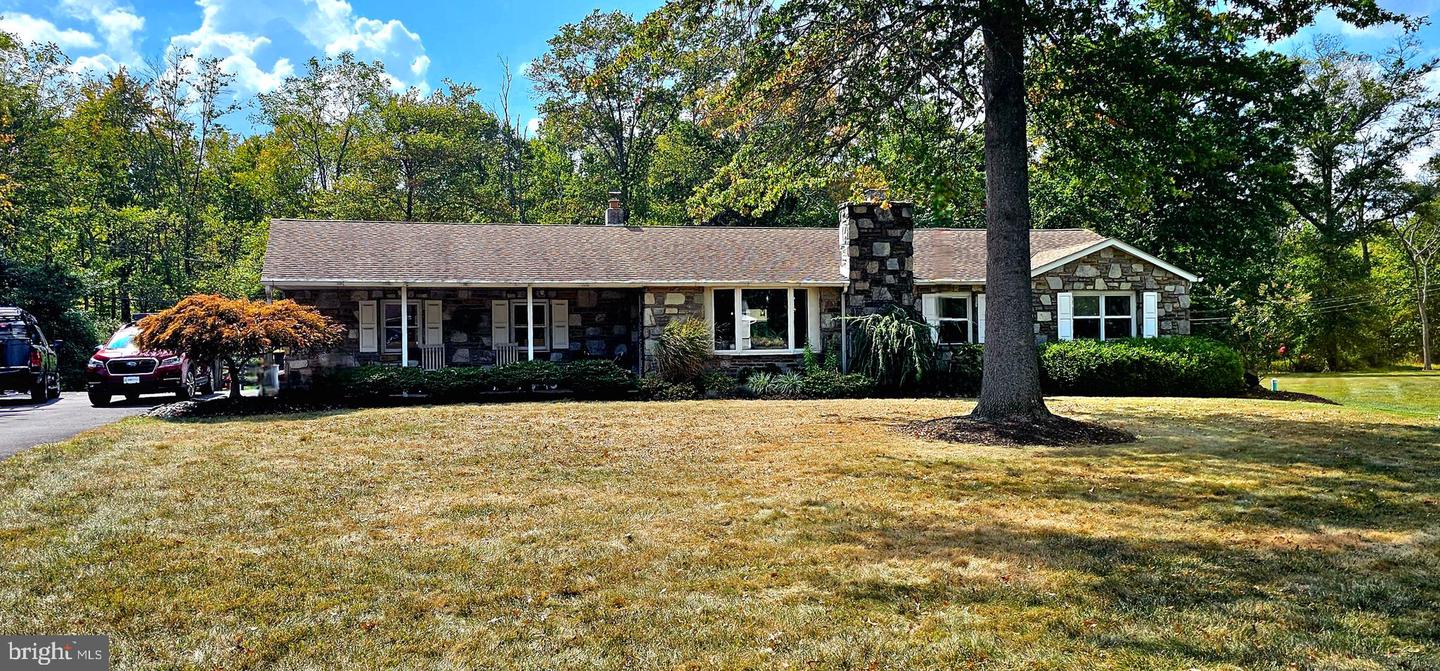 934 Bent Road, Hatfield