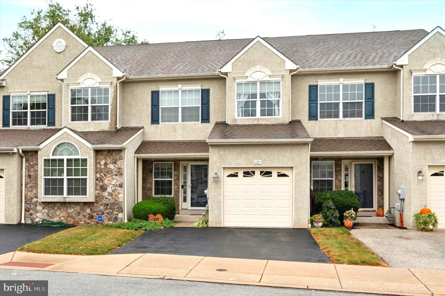 129 Fairway Lane, Norristown