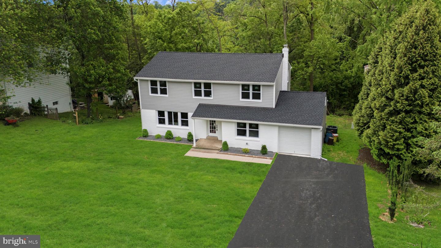 8806 Wainwright Road, Glenside
