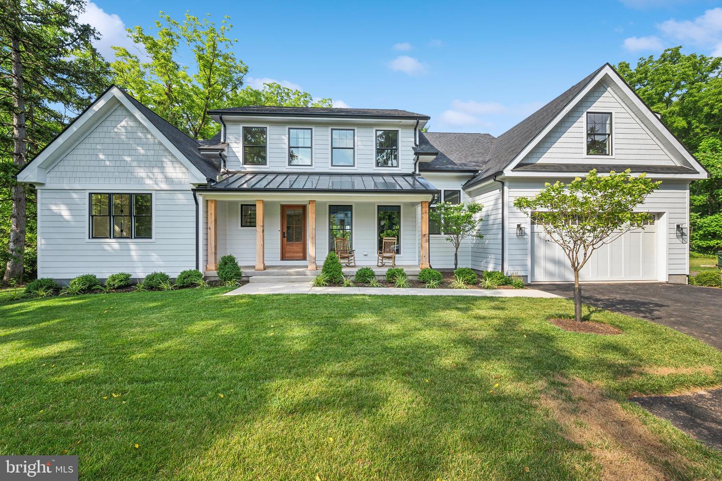 1040 Skippack Pike, Blue Bell
