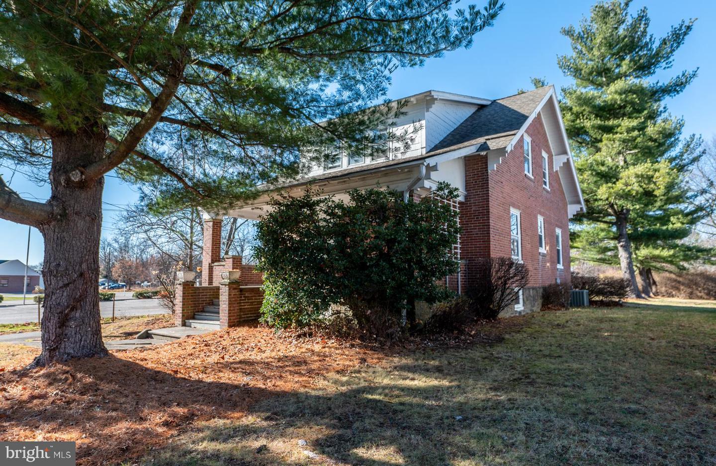 1037 N Valley Forge Road, Norristown