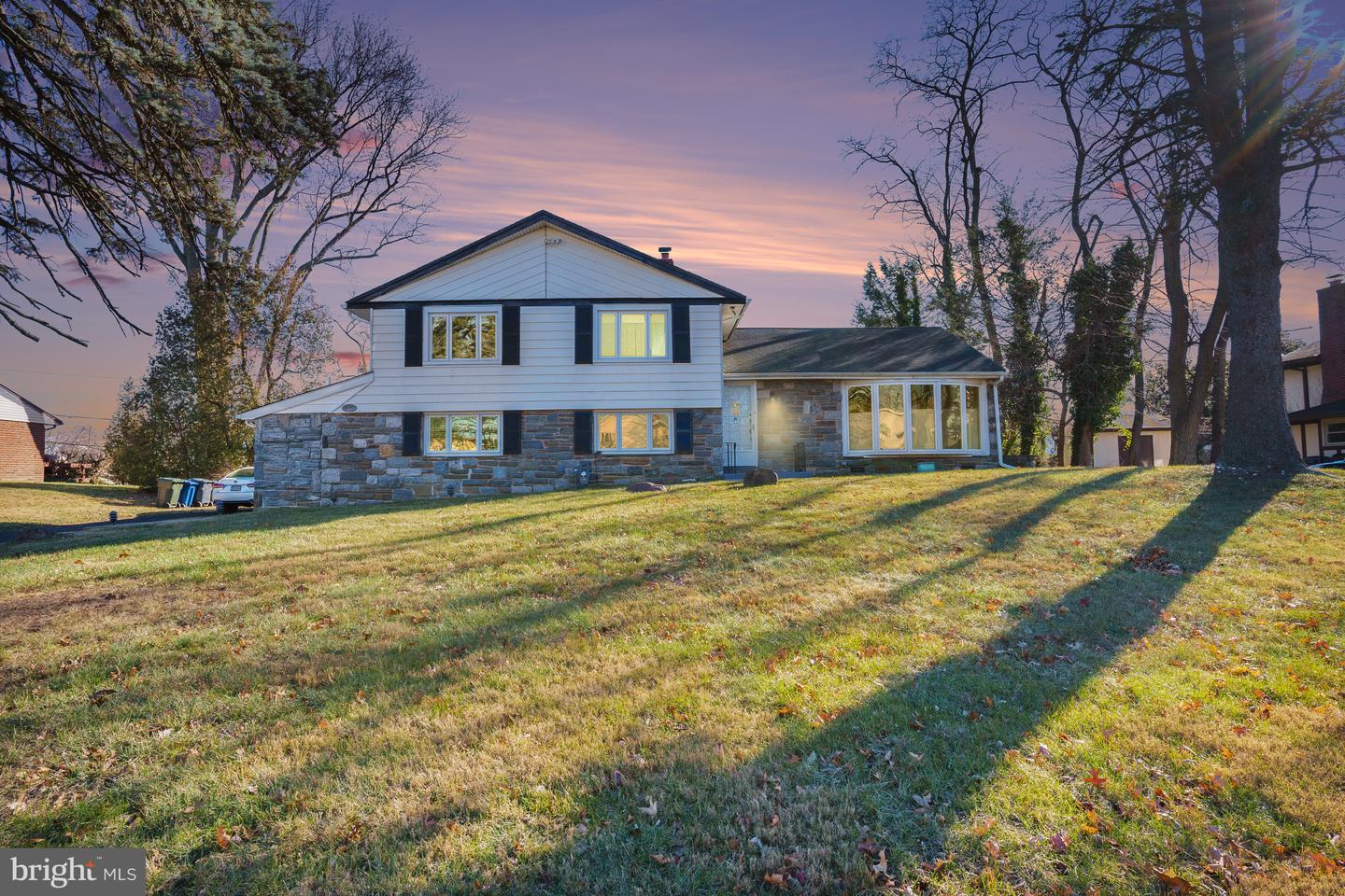 1875 Lippincott Road, Huntingdon Valley