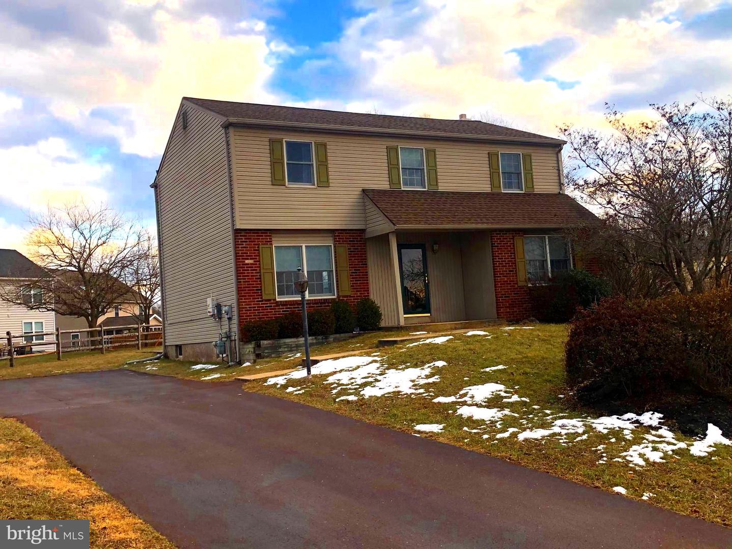 12 White Crow Circle, Royersford