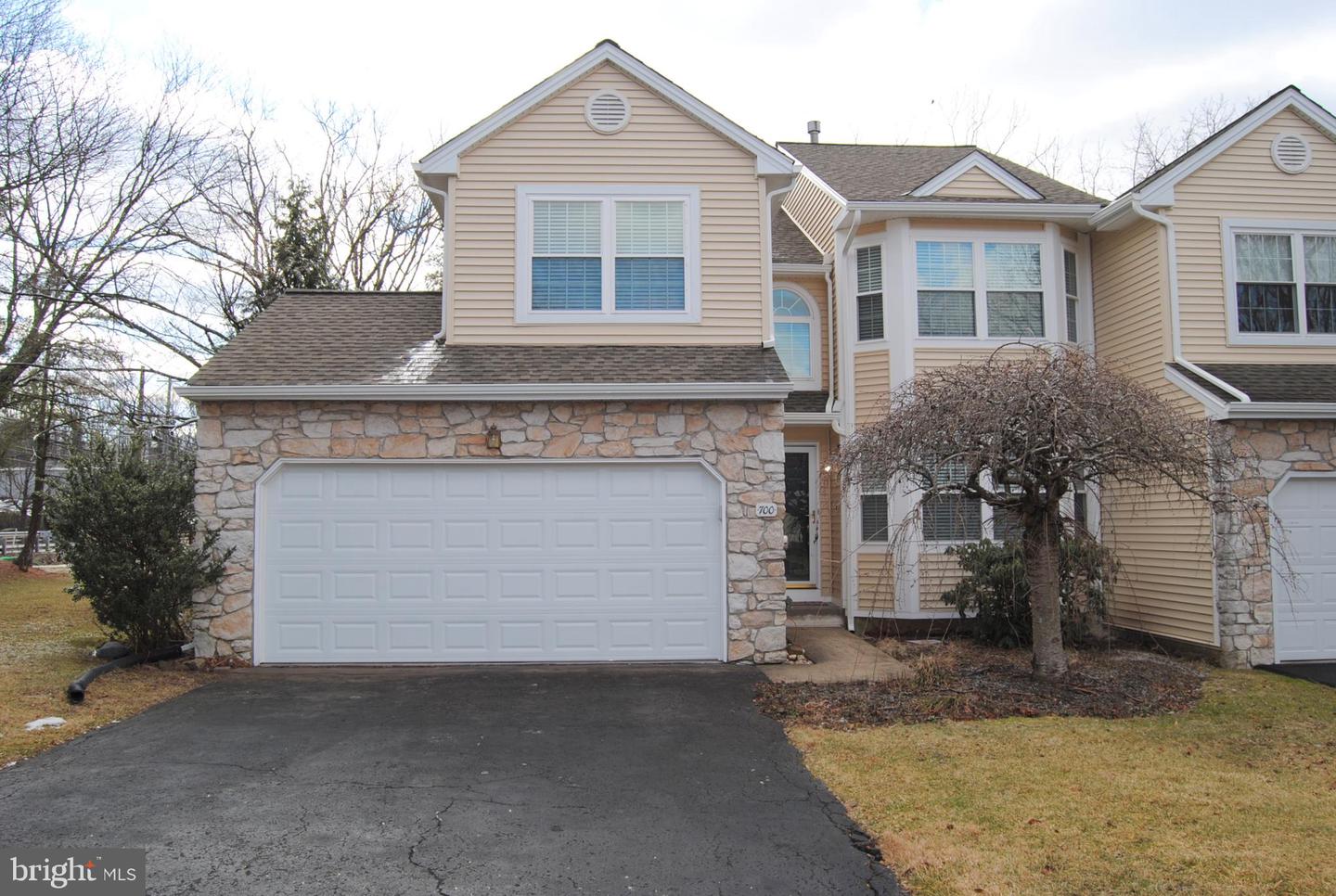 700 Locust Lane, Ambler