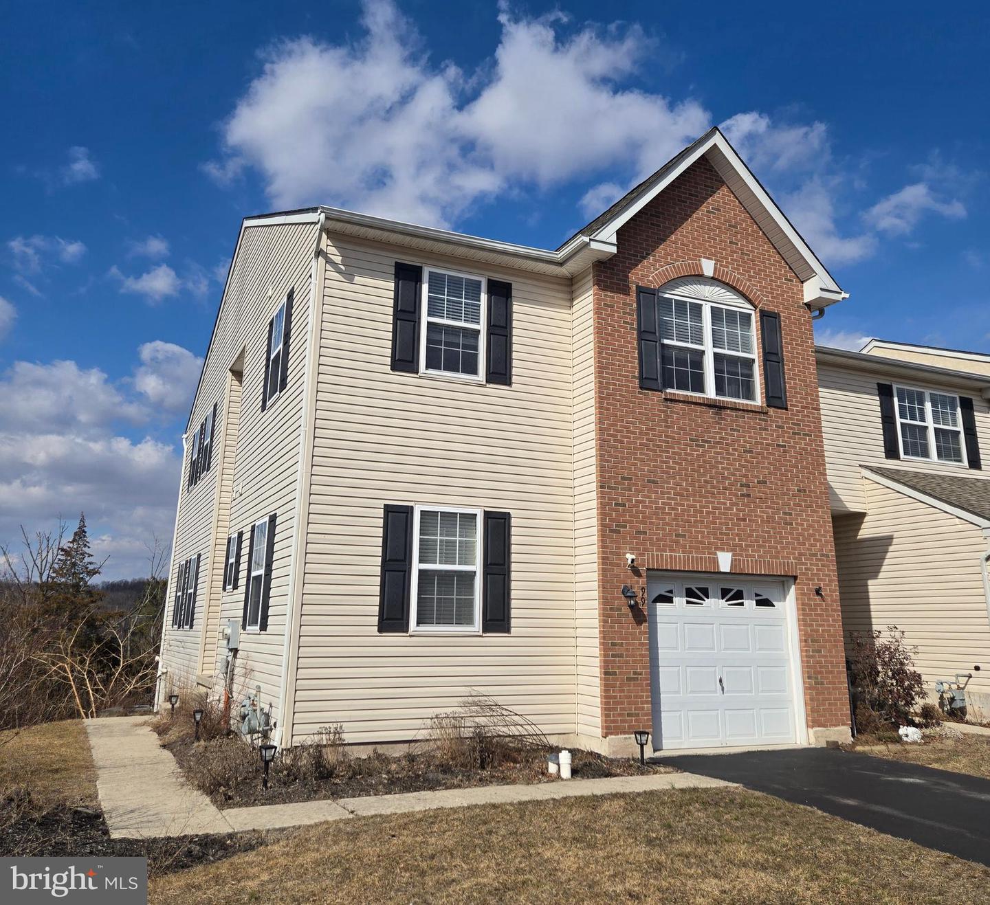 99 Green View Drive, Pottstown