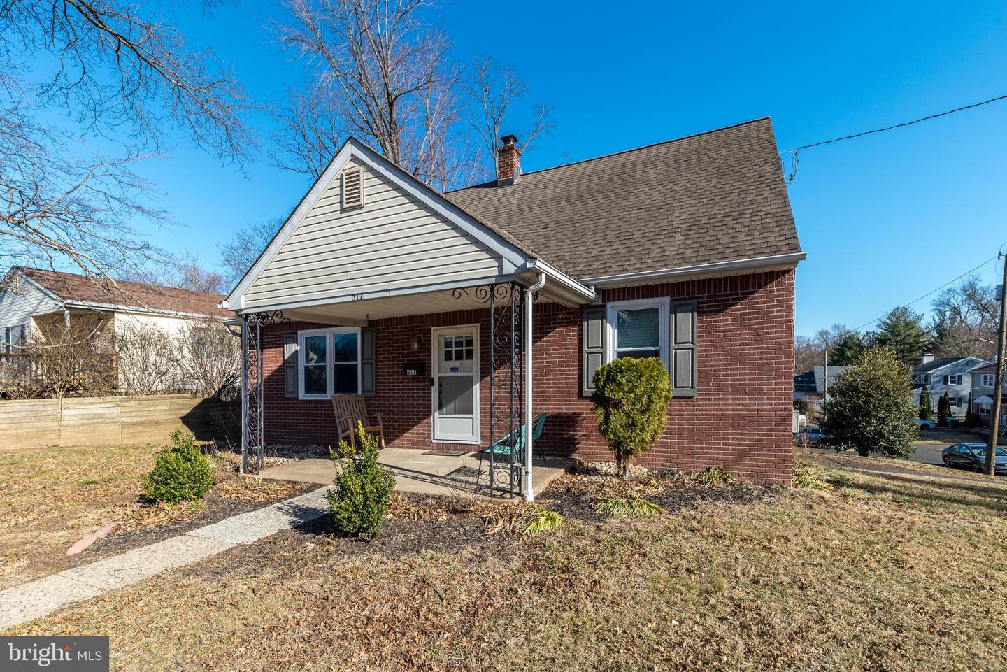 317 Summer Avenue, Horsham