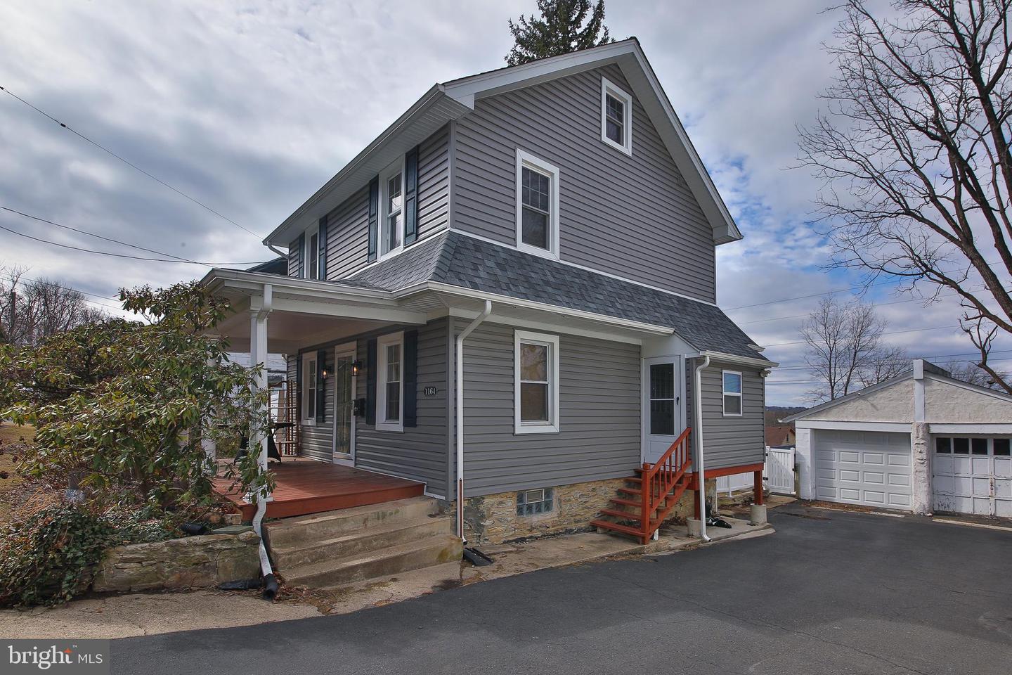 1164 Grovania Avenue, Abington