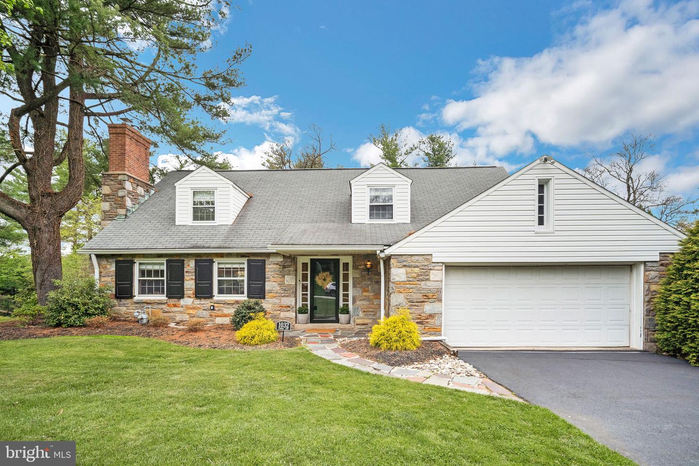 1032 Lindsay Lane, Jenkintown