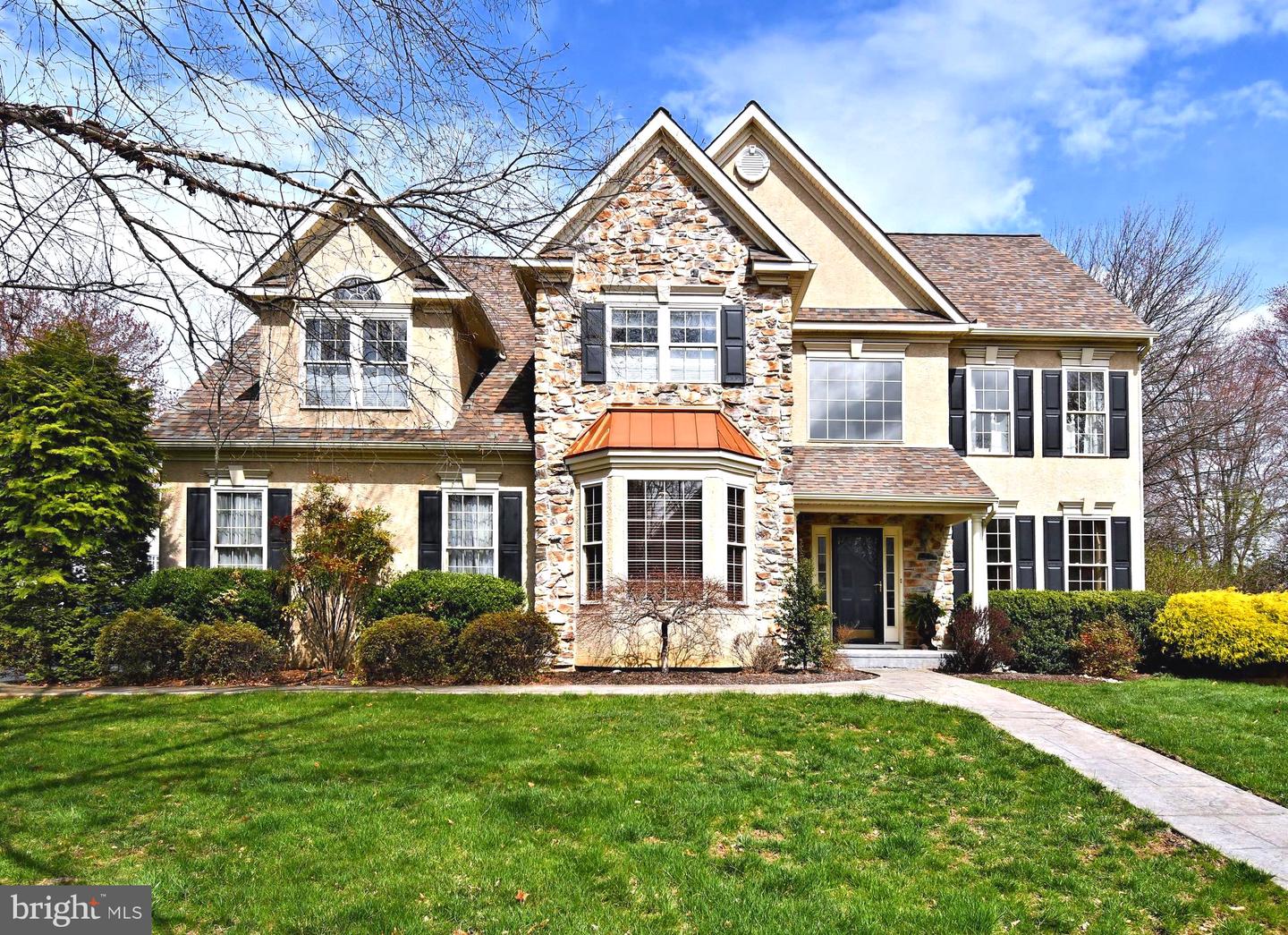1329 Stoney River Drive, Maple Glen