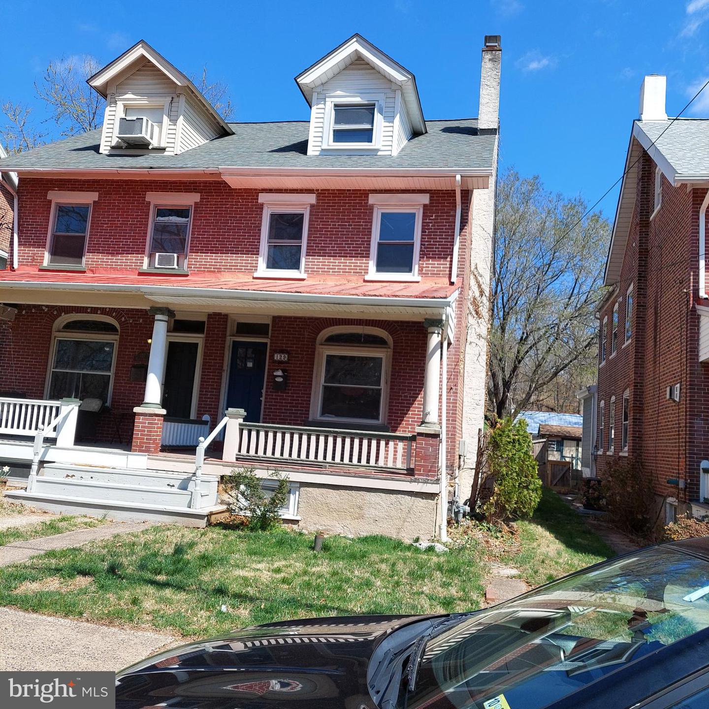 129 Walnut Street, Mont Clare