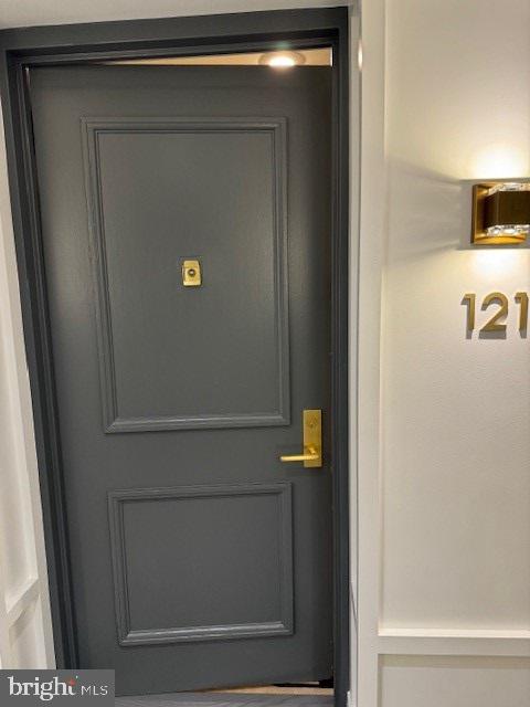 1637 Oakwood #s121