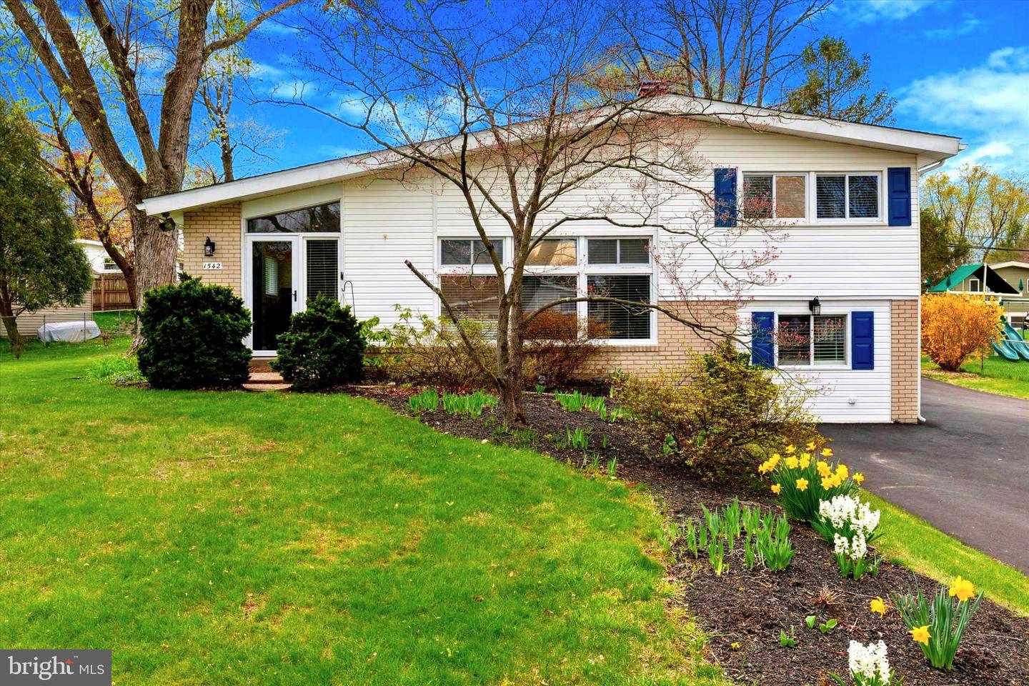 1542 Pulaski Drive, Blue Bell