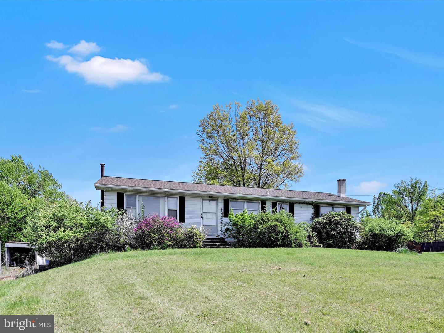 2430 New Hanover Square Road, Gilbertsville