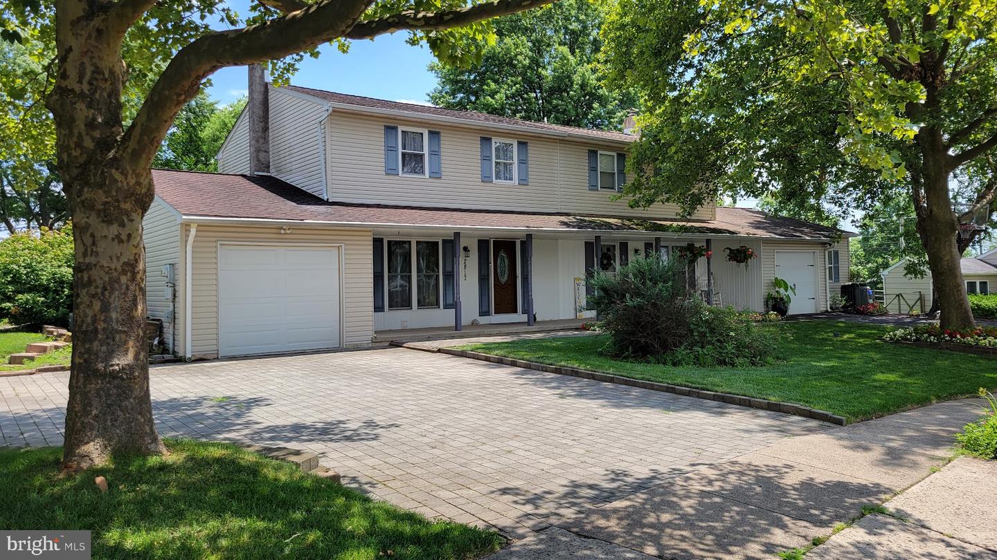 2817 N Ford Drive, Hatfield