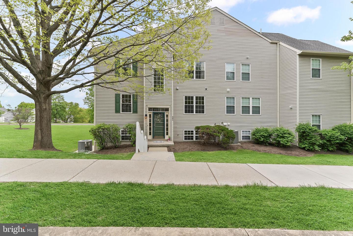493 Stoneglen Street, Collegeville