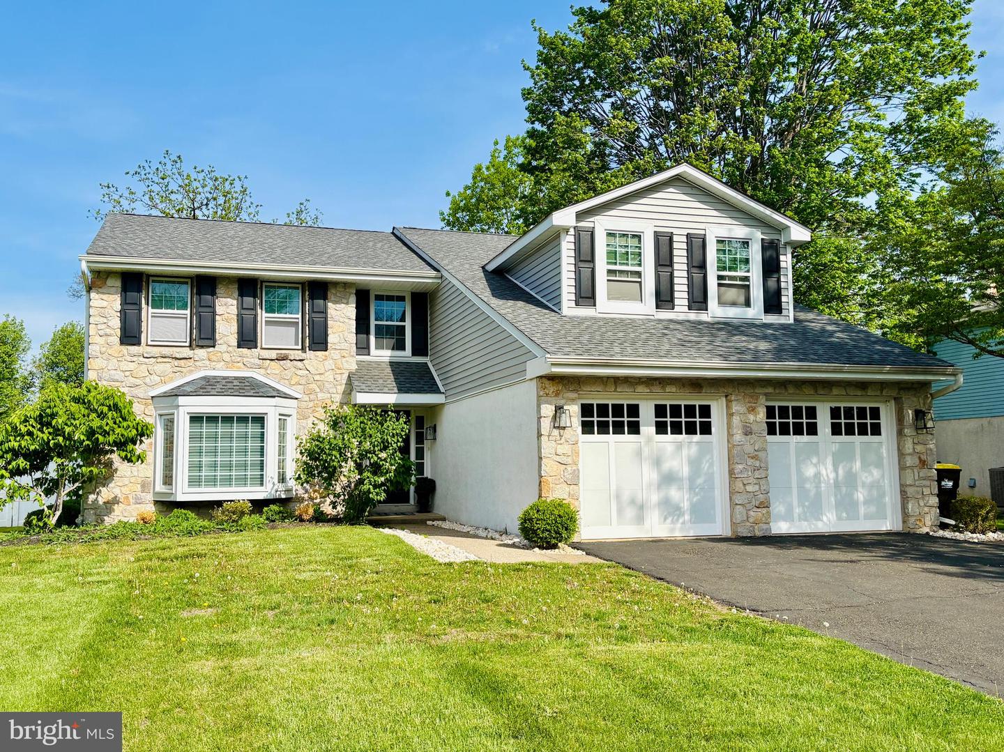 879 Village Circle, Blue Bell
