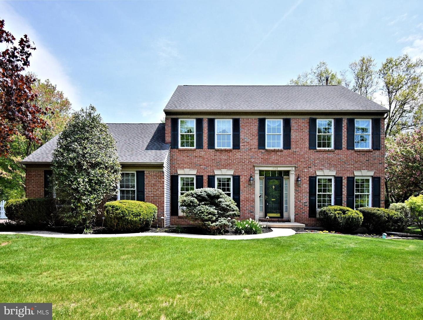 1935 Linden Lane, Hatfield
