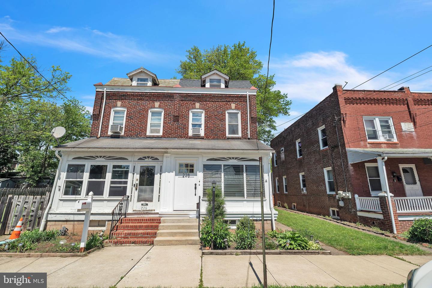 228 S 5th Avenue, Royersford