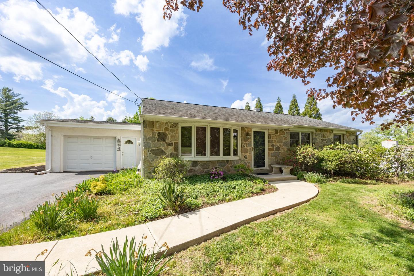 235 8th Avenue, Collegeville