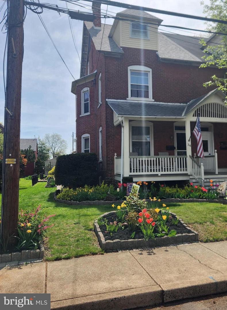 34 E Reliance Rd, Souderton