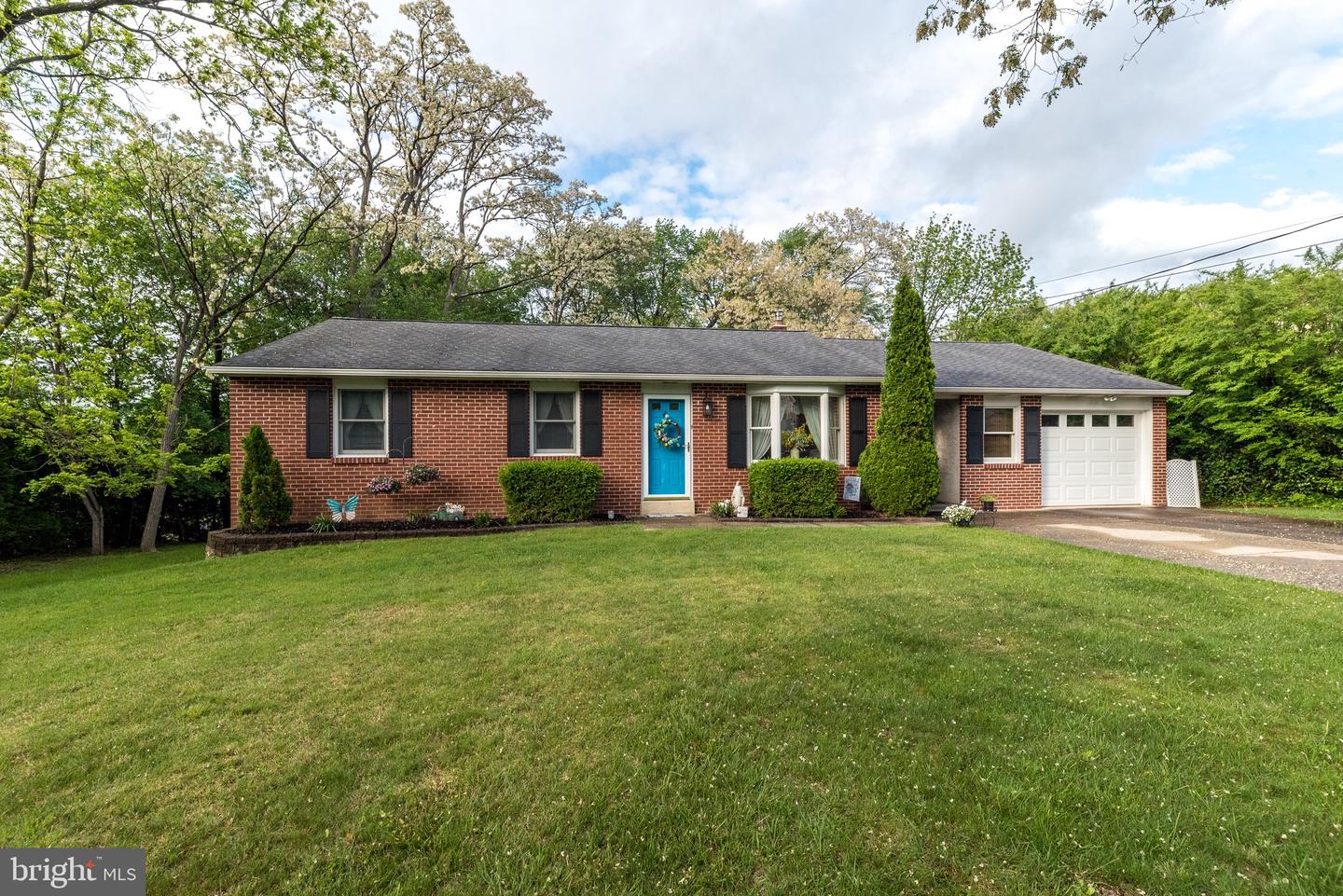 250 Hill Avenue, Horsham