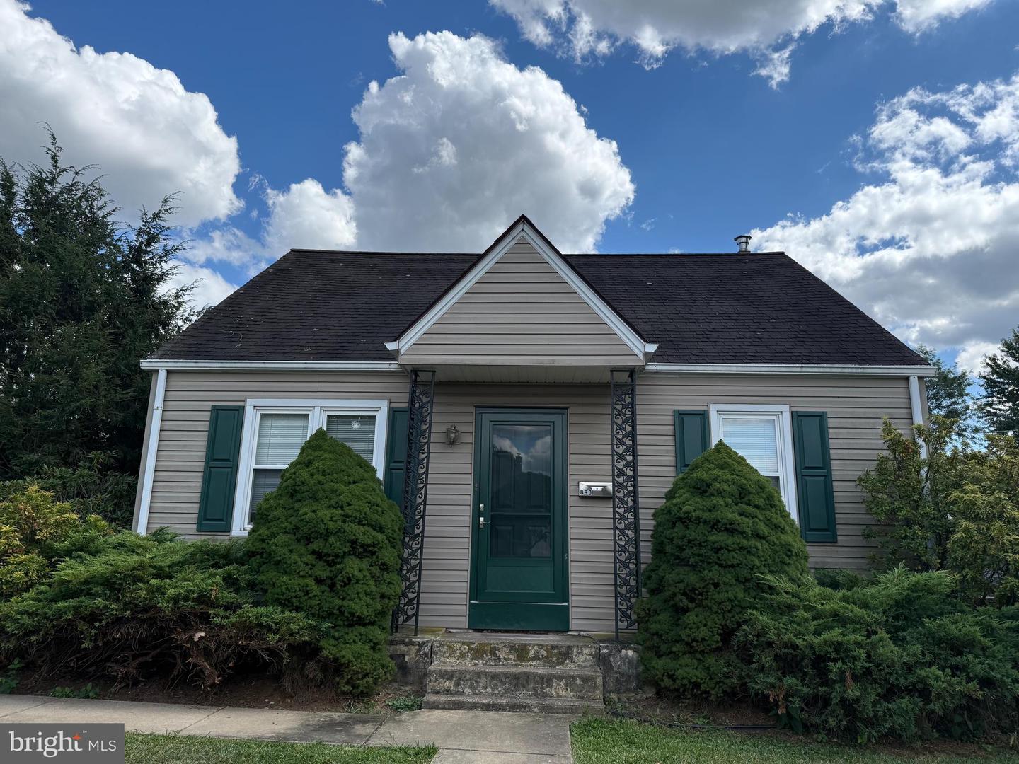890 N Warren Street, Pottstown
