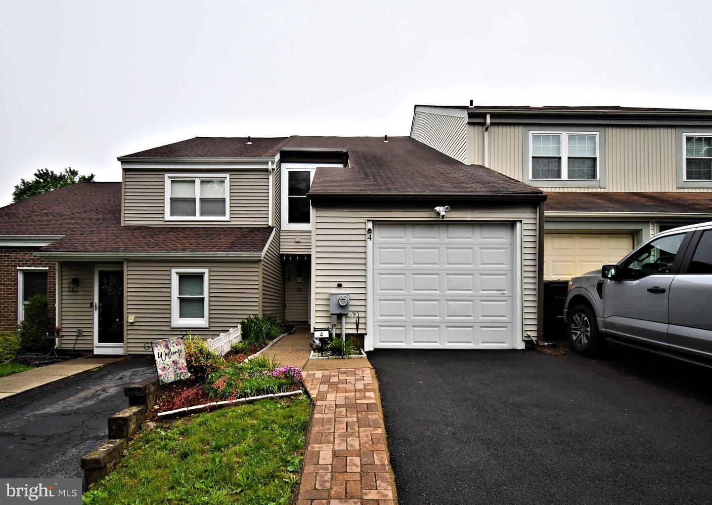 4 Jack Ladder Circle, Horsham