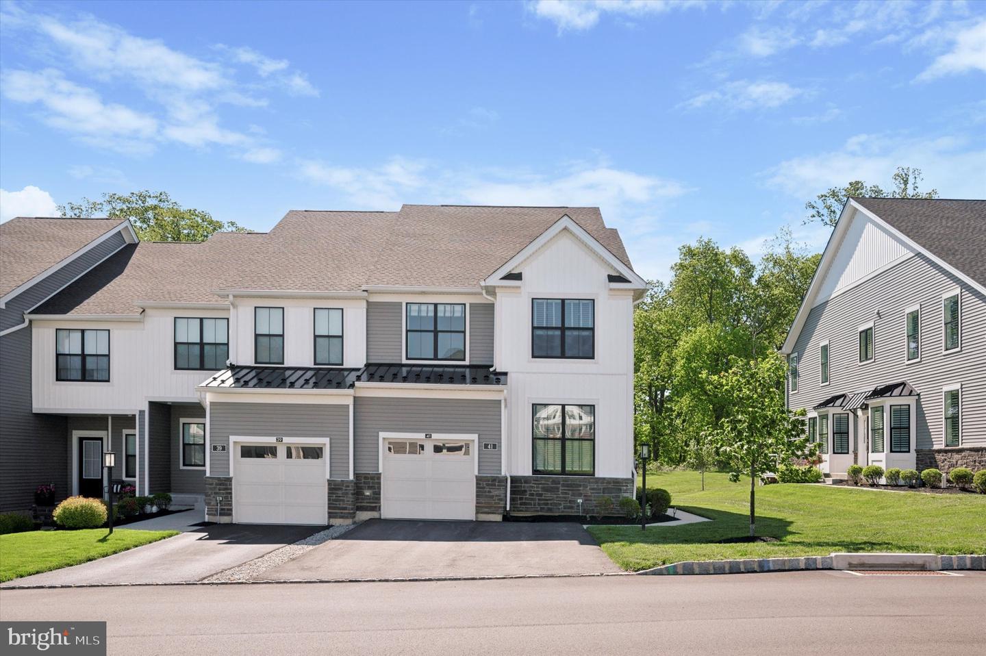 41 Umbrell, Eagleville