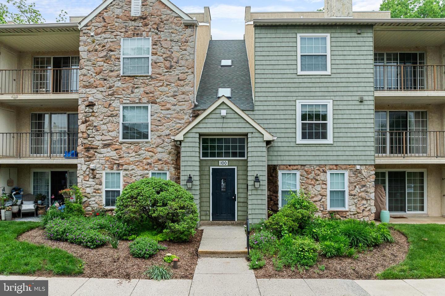 108 Deer Run, Norristown