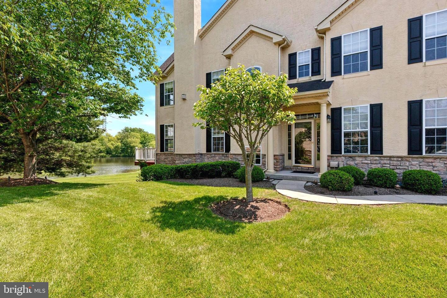420 Blue Heron Circle, Blue Bell