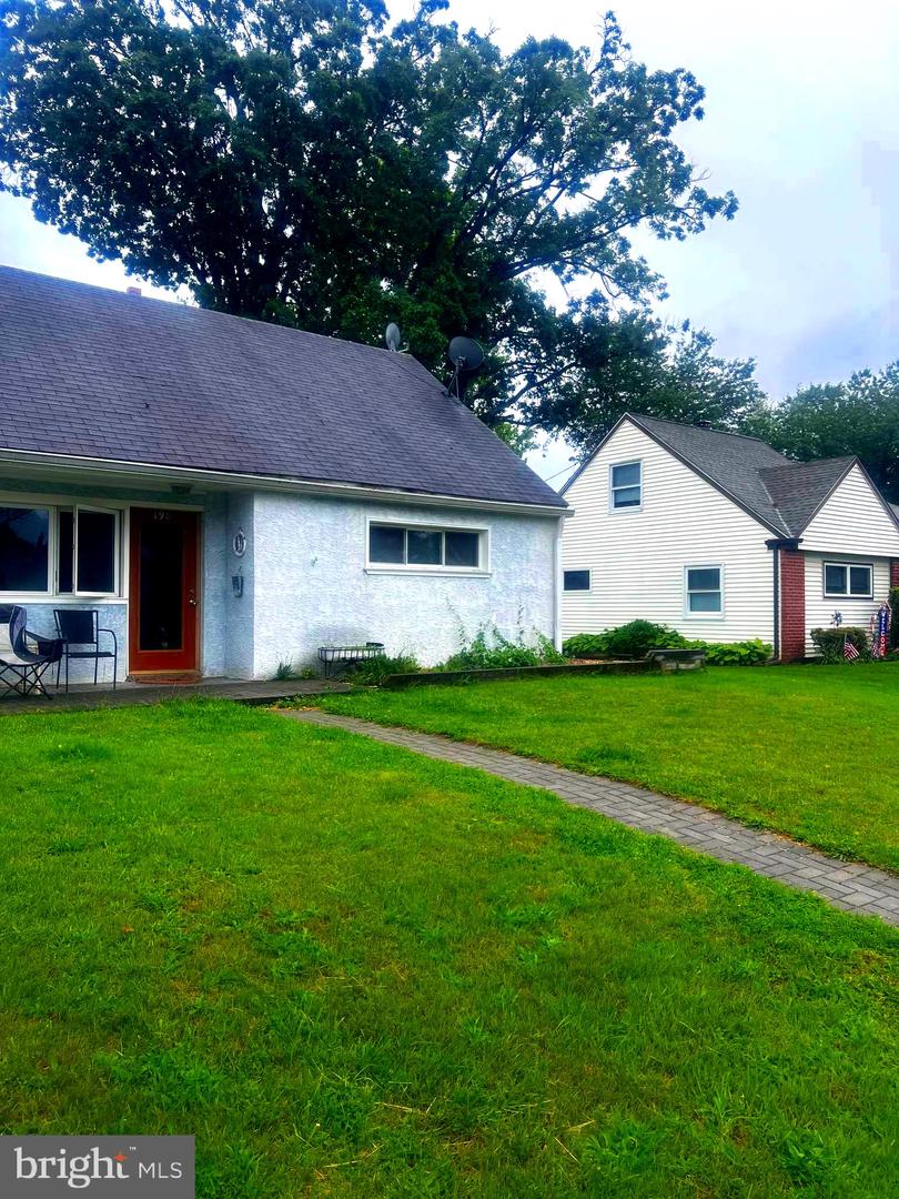 198 Oxford Circle, Norristown