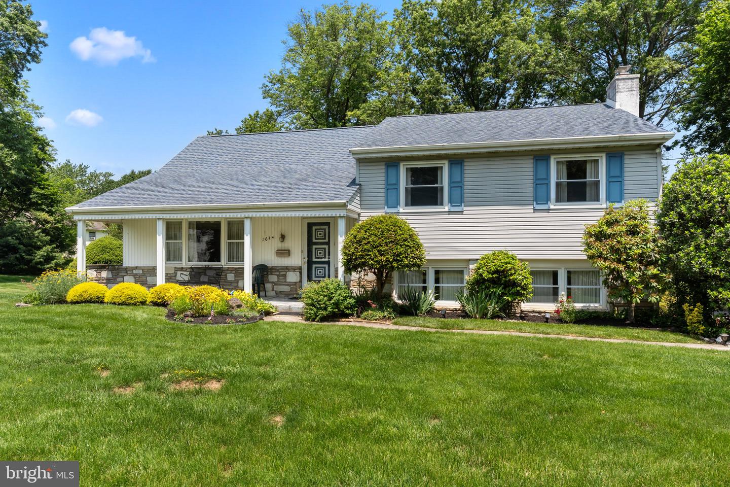 1644 Aidenn Lair Road, Dresher