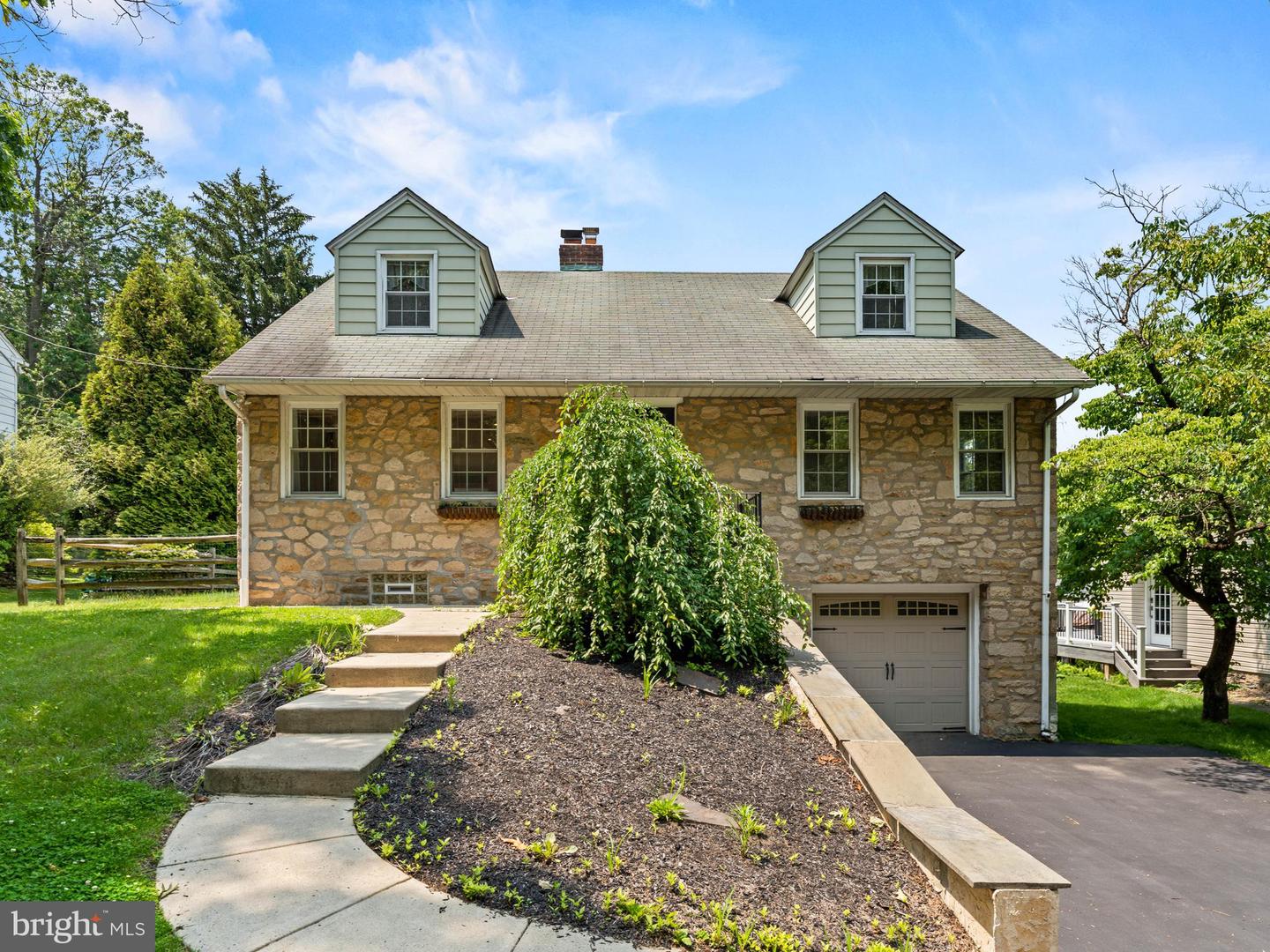 411 Paper Mill Road, Glenside