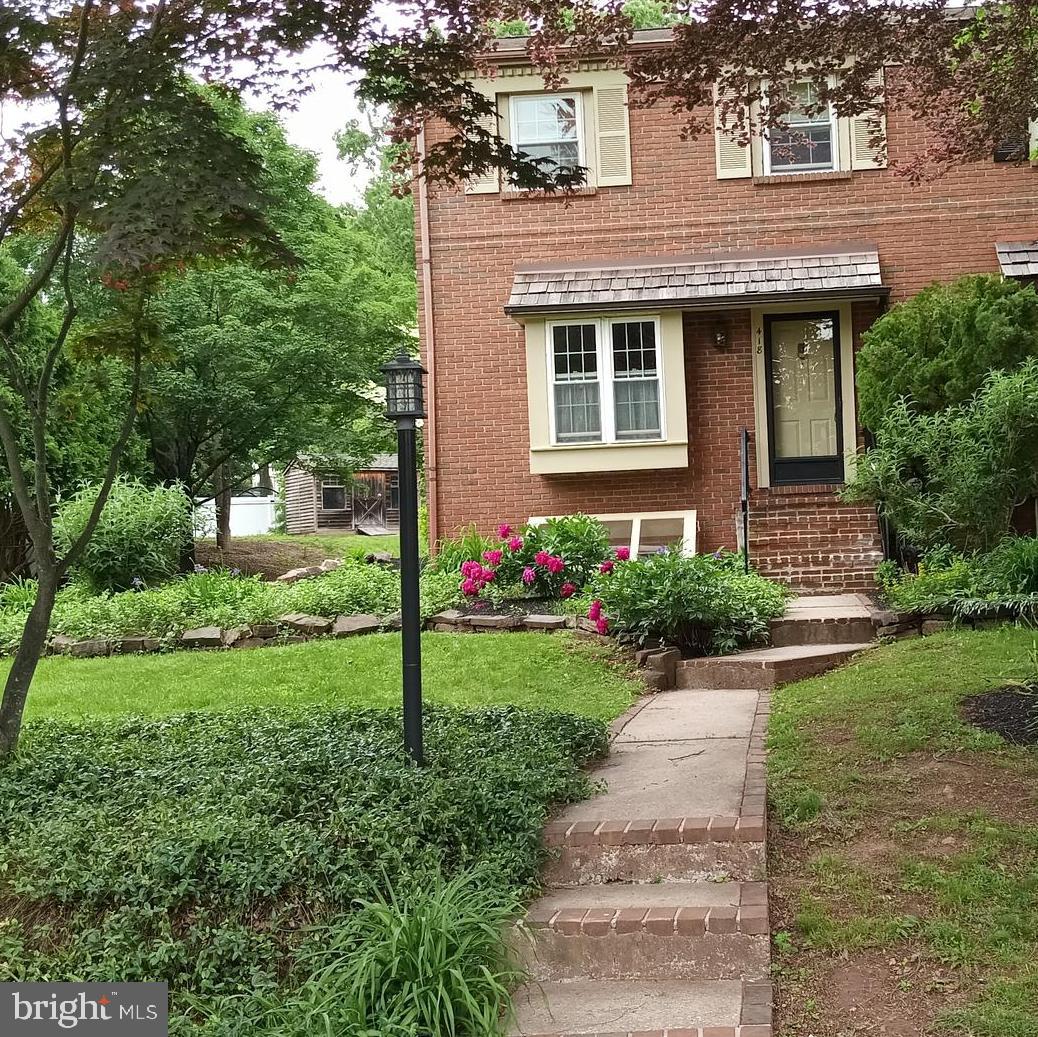 418 Saw Mill Court, Norristown
