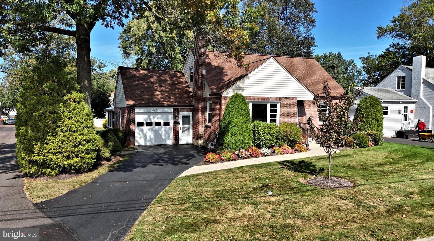 227 Ridge Avenue, Souderton
