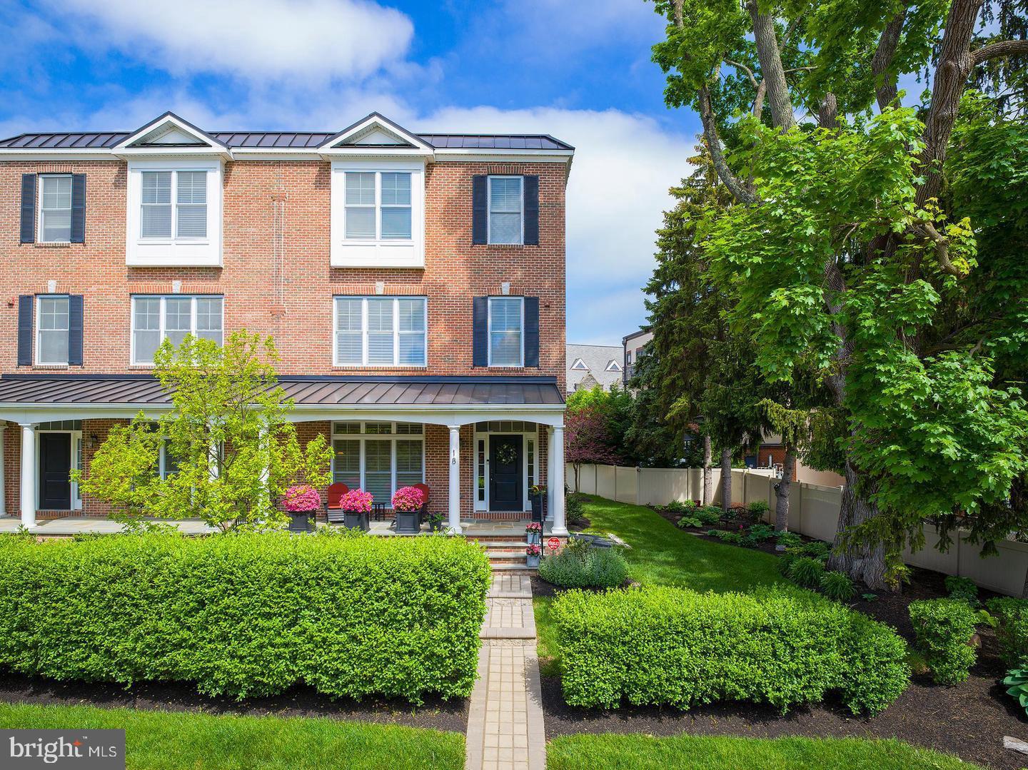 18 S Roberts Road, Bryn Mawr