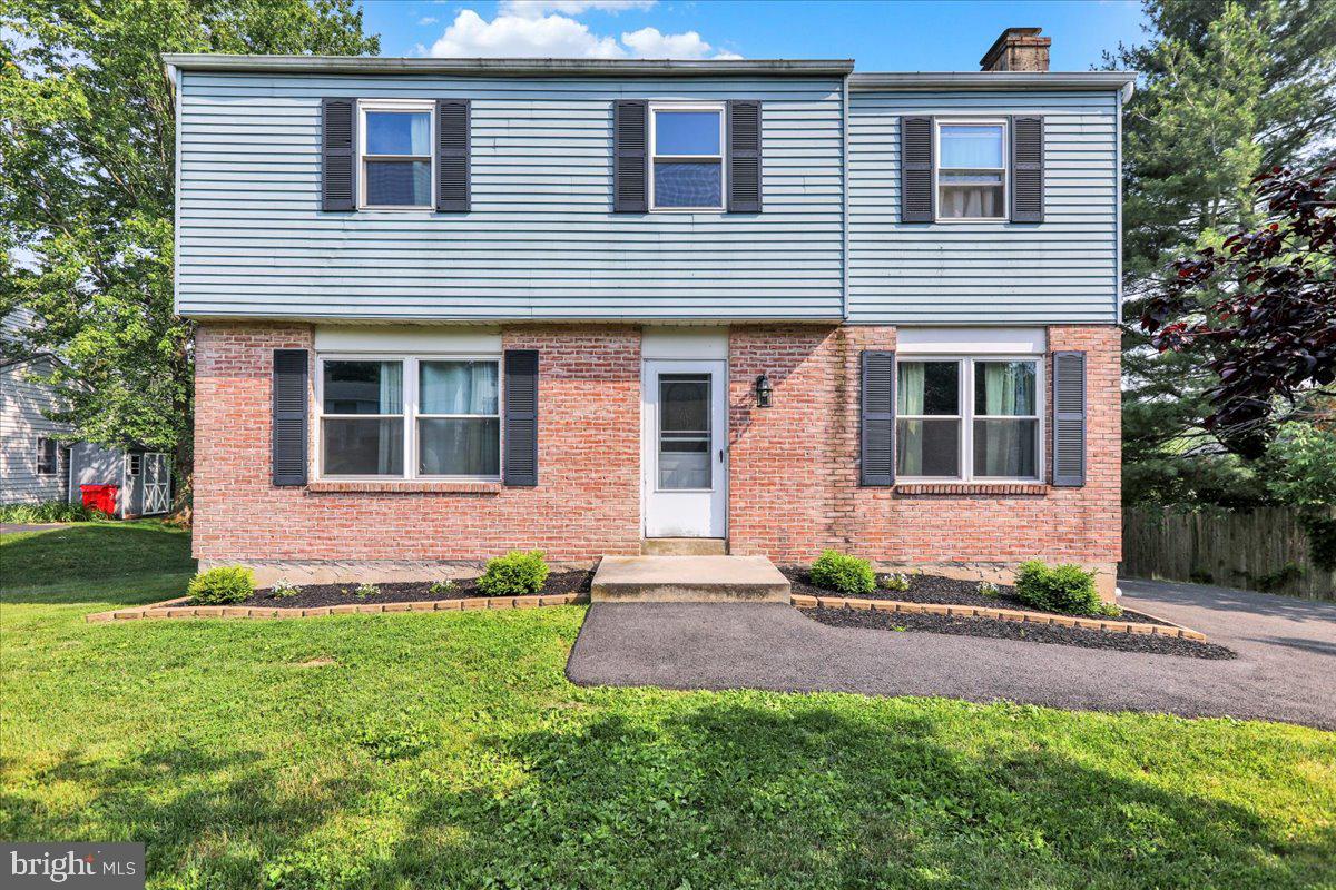 1048 Acorn Way, Stowe