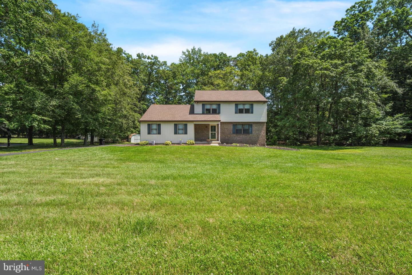 13 Virginia Lane, Horsham