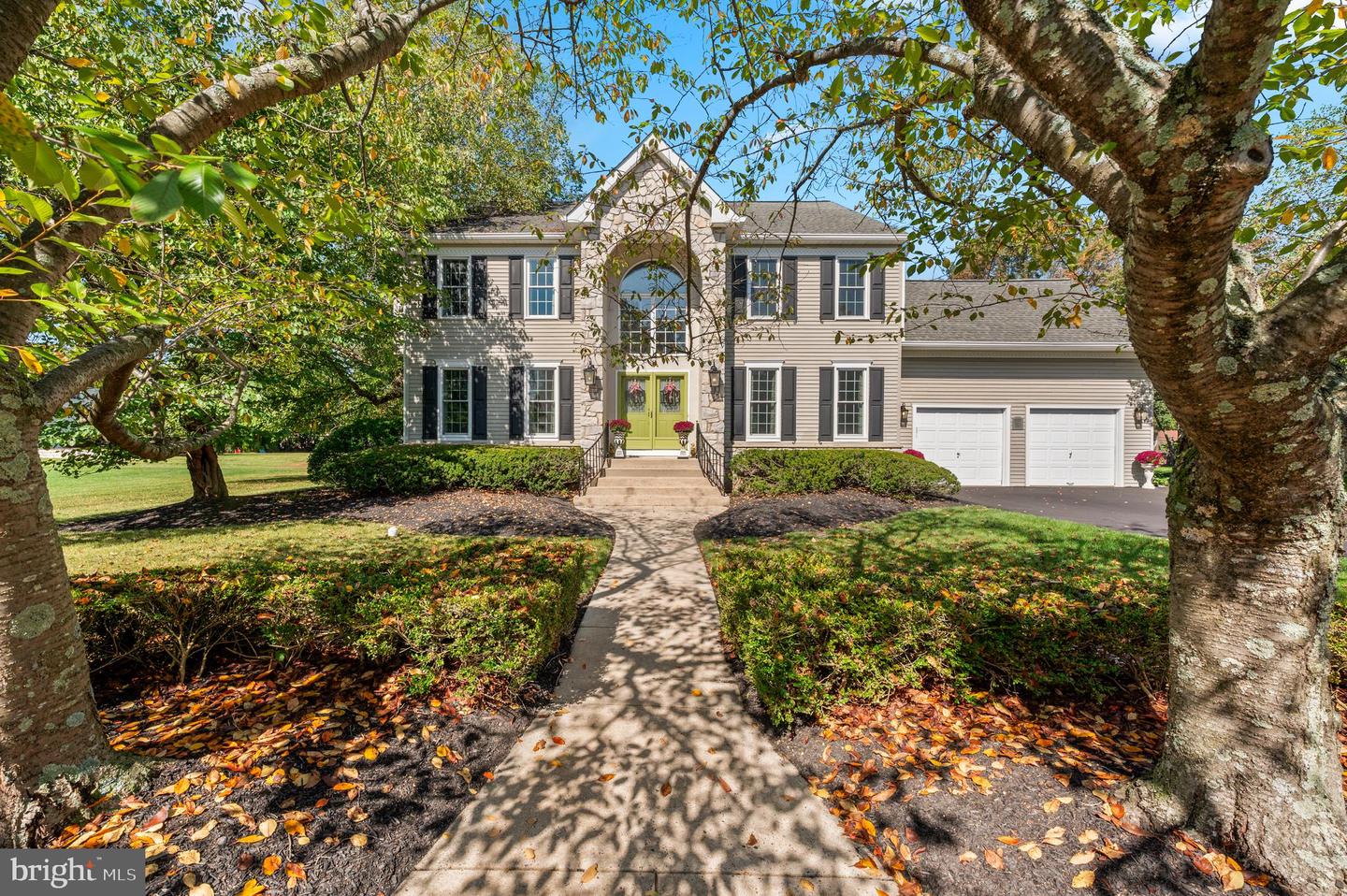272 Mallard Drive E, North Wales