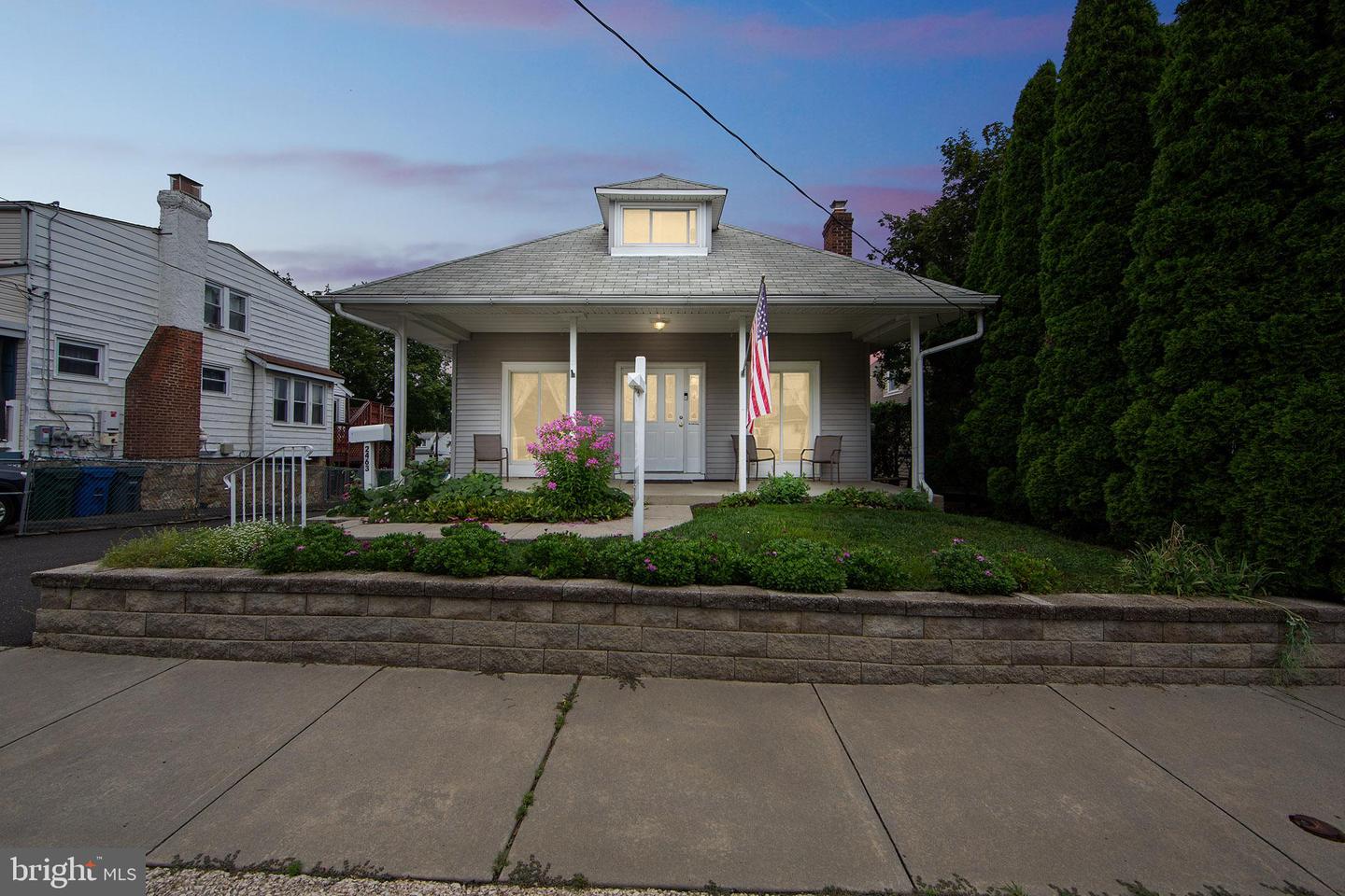 2463 Brookdale Avenue, Abington