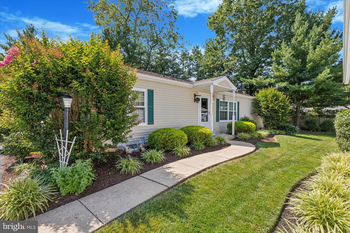 1095 Jfk Drive, North Wales