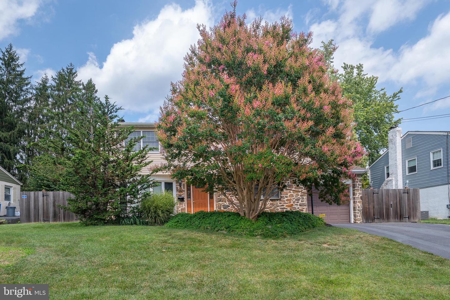541 Cedar Drive, Lafayette Hill