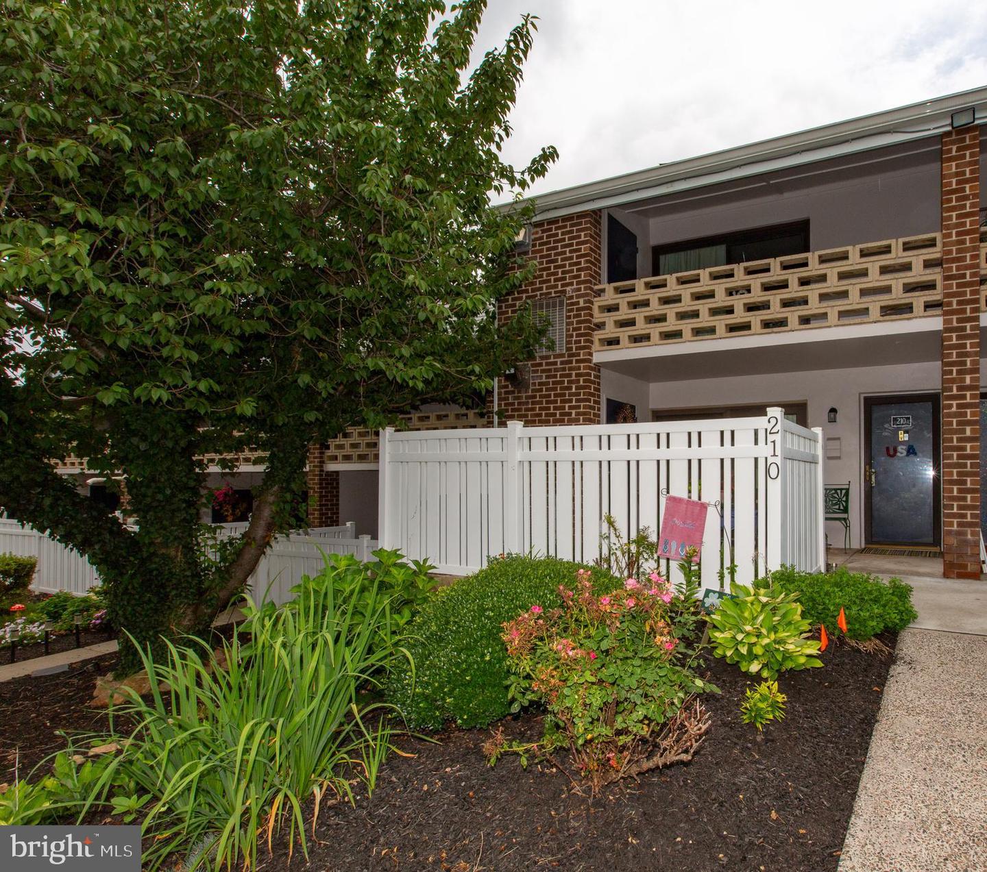 210 Stony Way, Norristown
