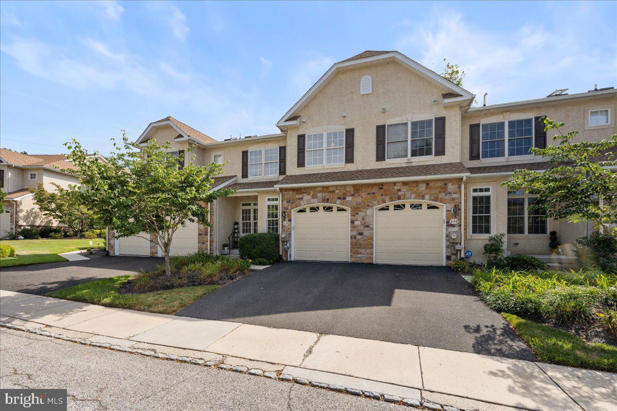628 Greycliffe, Ambler