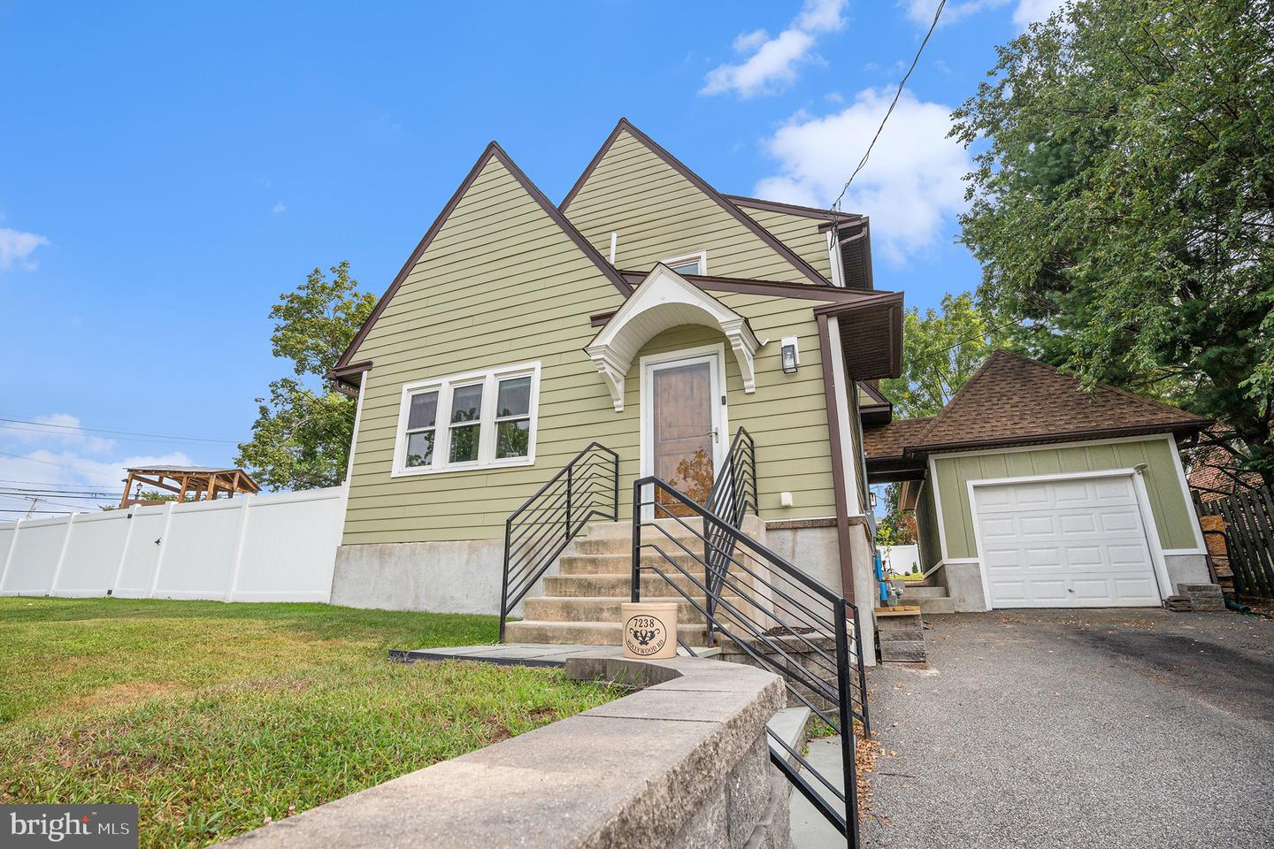 7238 Hollywood Road, Fort Washington