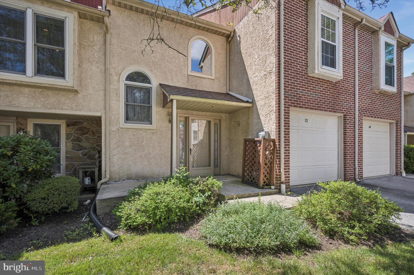 22 White Pine Court, Lafayette Hill