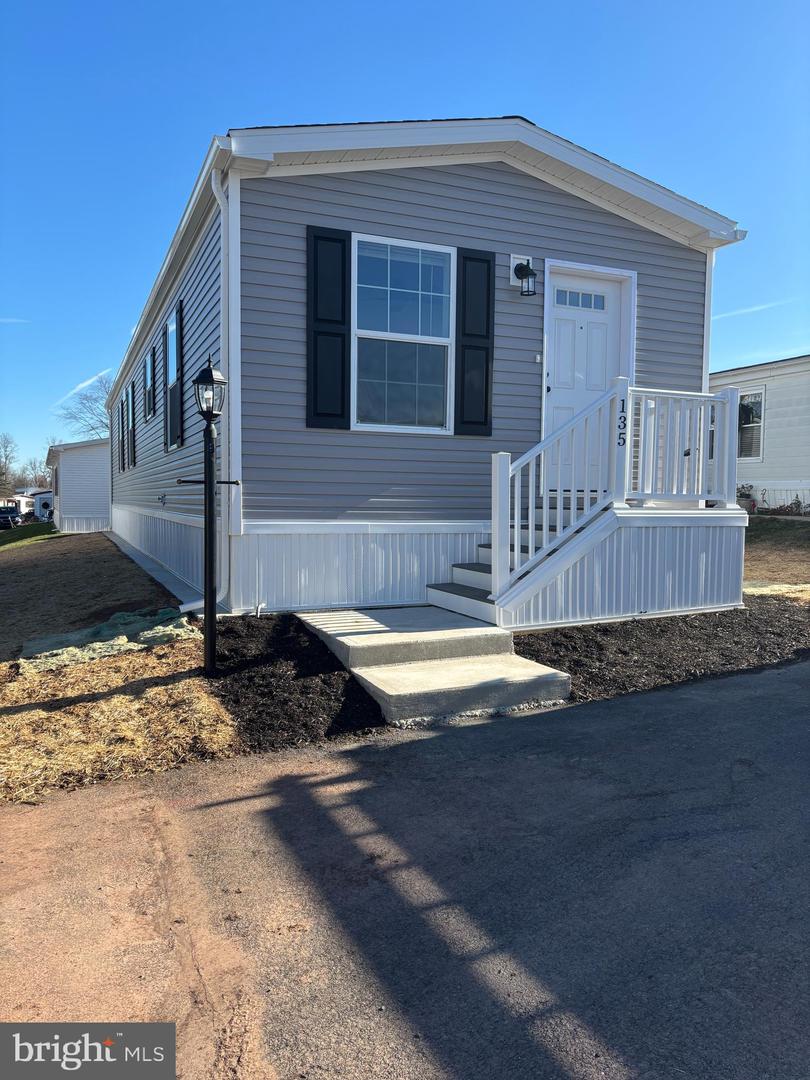 135 Creeks Edge Court, North Wales