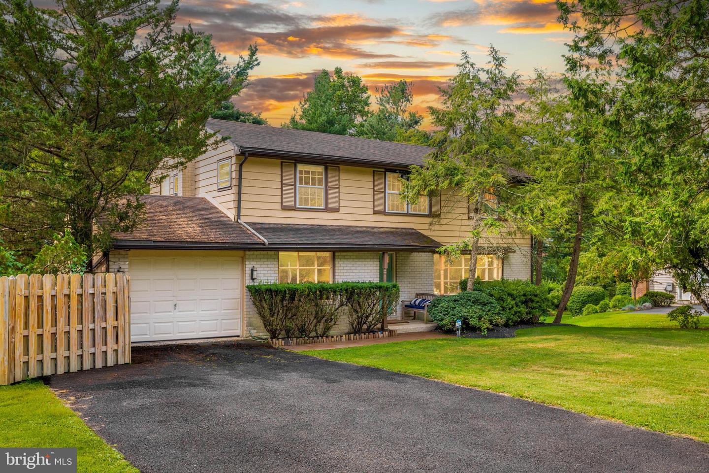8904 Patton Road, Glenside